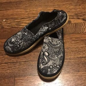 Sakroots Neoprene Slipons